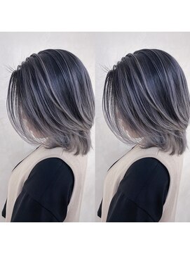 ジゼル(gisele) (小山)グレー系バレイヤージュ