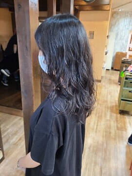 モアムー(Moremuu) 広がらない立体カール