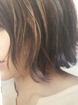 ステラ 吉祥院(stella)の写真/気分に合わせたヘアチェンジが実現◇お手軽インナーカラーやおくれ毛作り、前髪の長さだし等にオススメ◎