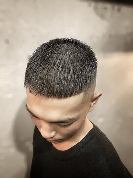 メンズ ラピス(Men's Lapis) フェードTHAクロップ