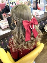 ヘアセットアップス(UP's) 人気シンプルシリーズ￥1650♪『両サイド編み後ろ止め＋巻き♪』