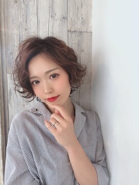 クシュ 所沢東口店(kusyu...) カーキベージュ/レイヤーロング/ヨシンモリ/ウェーブ巻き