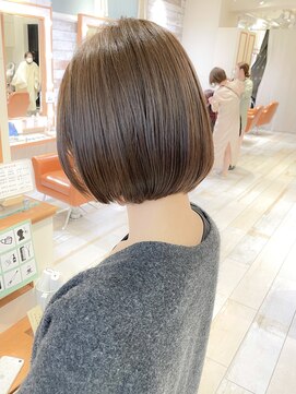 ネオリーブ クタ 町田店(Neolive kuta) 大人かわいいショート【ショート、髪質改善230405】