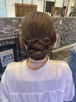 アトラ ハッピーヘアライフ 昭和町店(attra happyhairlife)&nbsp;タイトシニヨン