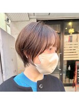 シシ 大宮(She 2.)&nbsp;大人ショートボブ/ホワイトグレージュ/ブリーチ/ダブルカラー