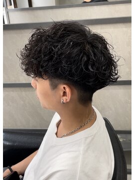 スイッチ(men's SWITCH) 大分メンズ波巻きスパイラルパーマスペインカール刈り上げカット