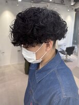 レタッチ バイ フィフス 天神大名(RETOUCH by fifth)&nbsp;プードルパーマハードスパイラルパーママッシュメンズパーマ束感