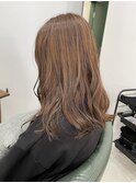 明るめベージュヘア