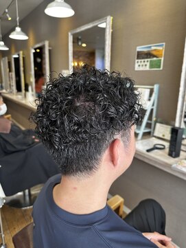 ヘアーメイクロージー 八軒店 (HAIR MAKE ROSY) ツイストスパイラルパーマツーブロックマッシュメッシュフェード