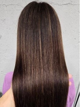 柔らかく自然な“素髪ストレート”へ[髪質改善/縮毛矯正/トリートメント/TOKIO/ストレート/素髪]