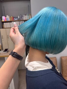 ヴェーレン(Wehlen) スカイブルー　ハイトーン　切りっぱなしボブ