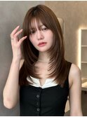 美髪韓国ミディアムレイヤーカット前髪あり透明感ベージュカラー