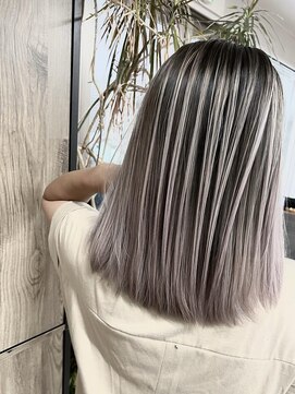 ヴィフ 大船(VIF) バレイヤージュ/ハイライト/ダブルカラー/ケアブリーチ/ボブ