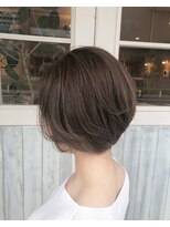 マスト ヘアー(must hair)&nbsp;ミルクティーベージュ×ワンカール奥行きショート大人可愛い30代