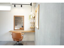 ケイト ヘアサロン(keito hair salon)の雰囲気（明るい店内＊1人の空間でゆったりと♪）