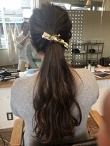 ヘアーデザイン フルーツ(Hair Design FRUITS) ローポニーテール