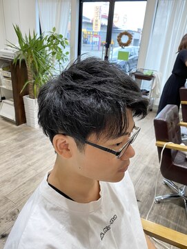 スピニングヘアティアナ(spinning hair Tiana.) マッシュウルフカット