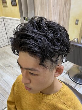 グルーマーズトウキョウ(GROOMER/S TOKYO) 7:3 スパイラルパーマ<理容室> <男性専門>〈髪質改善〉