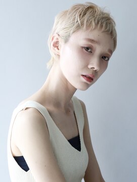 フリップビーアヴェダ(FLIP B AVEDA) 【本八幡FLIP B AVEDA】ミニマルな大人のハイトーンショート