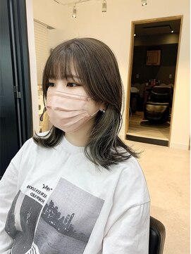 ネオリーブ クーロ(Neolive curro) こだわりの顔まわりとインナーカラー♪