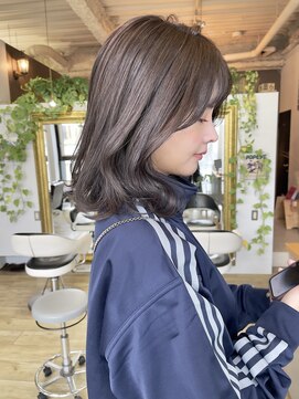 ヌード(NUDE) NUDEダークグレージュ レイヤーボブ 切りっぱなしボブ ロブ