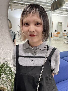 ヘン(hen) 【心斎橋hen】デザインカラー　ブロンドヘア　ハイトーンボブ