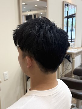 アルターリール(aL ter Rire) スパイキーショート/ブルーブラック/フェザーパーマ/杉田花乃