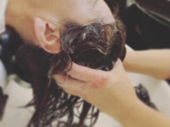 アンナ(ANNA)の写真/《髪質改善トリートメント》髪を傷めずエイジング毛を髪質改善◇くせ/パサつき/広がりが気になる方に◎