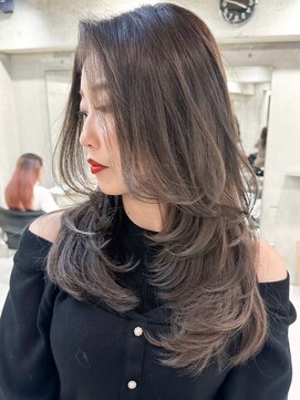 ヨロ 小岩(YOLO) ハイライトカラーミルクティーベージュケアブリーチダブルカラー