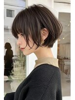 リアン アオヤマ(Liun Aoyama)&nbsp;甘い質感のショートボブ