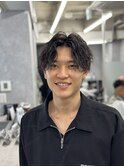 メンズセンターパート/ツイストスパイラルパーマ