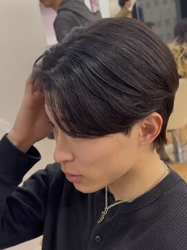 ビカム 名駅(become) 曲がる縮毛矯正で作るニュアンスセンターパート