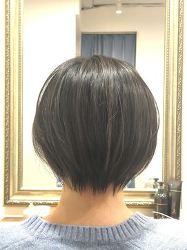 ヘアー グリーン(hair green) 40代50代60代/ショートボブ/黒髪ショート