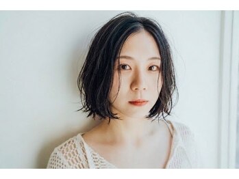 ウタ(uta)の写真/【AWARD 注目サロン選出】ファッションから白髪活かしまで。水素カラーで叶える圧倒的透明感と艶(新大工)