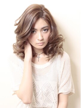 アンダートゥリー(_TREE) グラマラスミディアム[担当　AKs　遠藤]