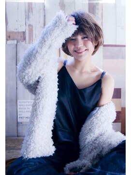 エース (ACE) ACE LA ガーリーカール×愛されブラウンアッシュ