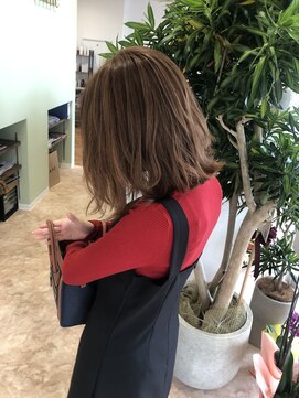 オーダイム(ou' dime) 暖色ミルクティーカラー