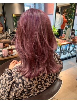 リブル 西葛西(Lible) エモピンク