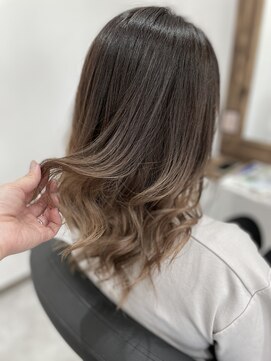 トリル(Trill) グラデーションカラー