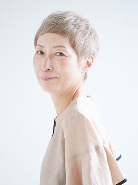 えがお美容室 【えがお美容室】60代の方に◎ベージュカラーショート