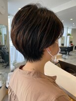 ベンジー 仙台店(benji)&nbsp;大人可愛い20代30代40代スッキリ黒髪ひし形ショートヘア