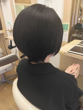 アメイジングヘアー 中沢店(AMAZING HAIR) くびれショートボブ/ひし形ショート/黒髪/20代30代40代50代/艶髪