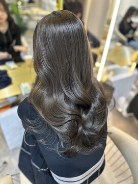 シックスバイギンザロンド 名古屋(six by ginza Lond) オリーブグレージュカラー