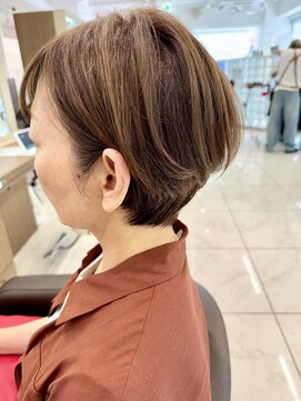 アッシュ 下北沢店(Ash) ローライトでメリハリくびれショート