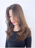 くすみベージュ透明感カラーウルフレイヤーロング_ba497221