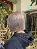 ヲタク(wotaku.) ホワイトシルバーミルクティーハイトーントリプルカラーブリーチ