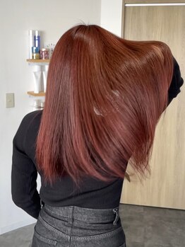 ストラット(STRUT)の写真/トレンドに合わせた提案で【自分史上1番】が叶うstyleを!ブリーチなしダブルカラー/透明感カラーもお任せ◎