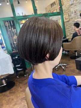 ヘアーラウンジ アンフィ 井土ヶ谷(Hair Lounge Anphi) ショートボブ