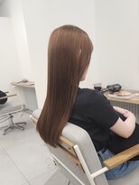 イラ(Era) ベージュカラー/透明感カラー