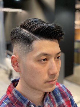 フランクス バーバー ウエストトウキョウ 吉祥寺店(FRANK’S BARBER WEST TOKYO) スパイキーショートブルーブラックフェザーパーマサーフカール